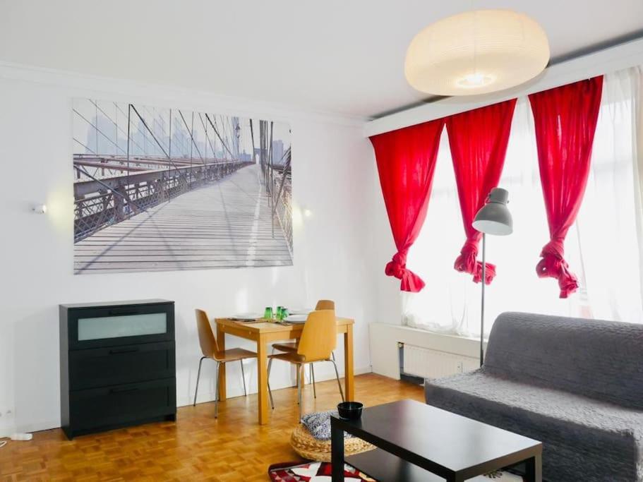 Ixelles: Superbe Appartement, Idealement Situe Brusel Exteriér fotografie